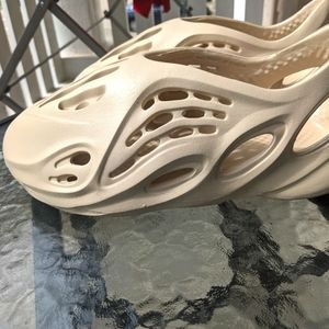 COPY - Yeezy foam runner